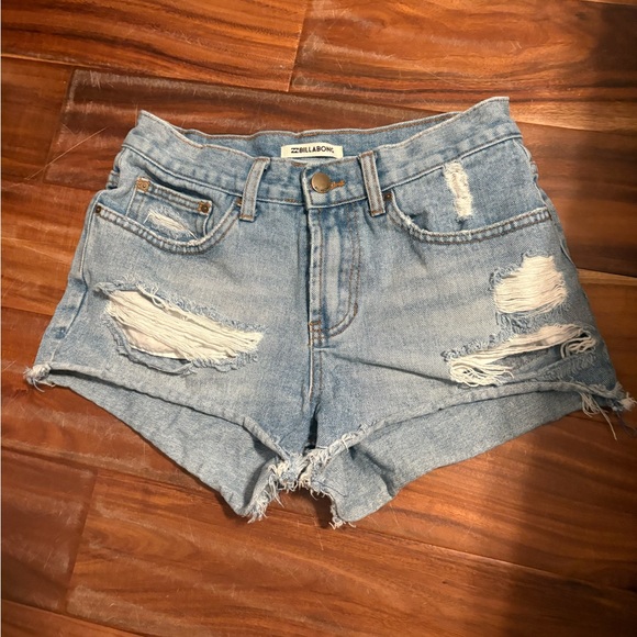 Billabong Distressed Denim Cutoff Shorts Light Wash (0789) - Picture 3 of 7